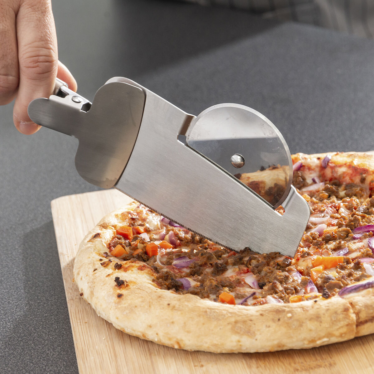 Cortador de Pizza 4 em 1 com Pá e Pinça - Image 4