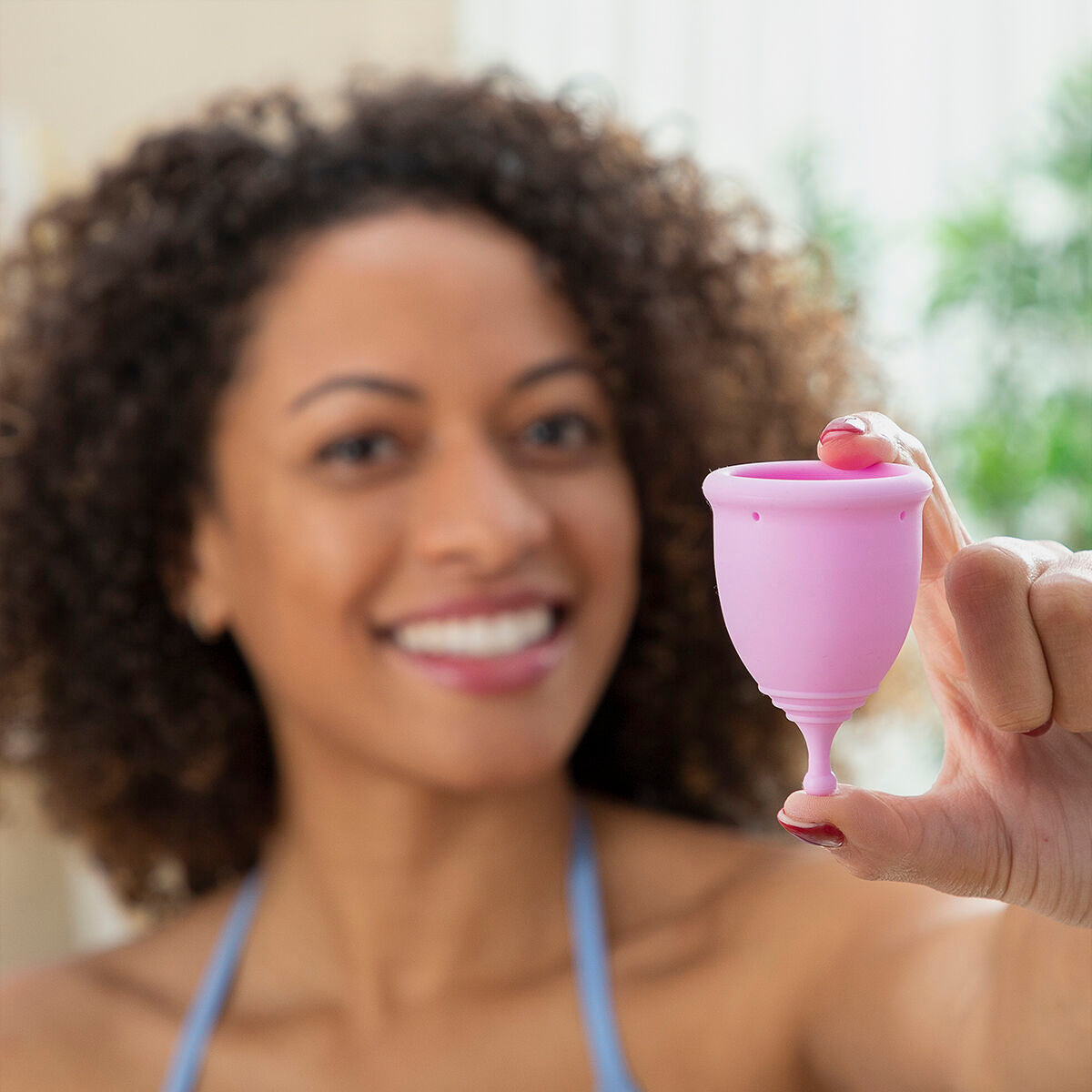Copo Menstrual Reutilizável com Acessórios – Silicone Médico (Tam. S e L) - Image 3